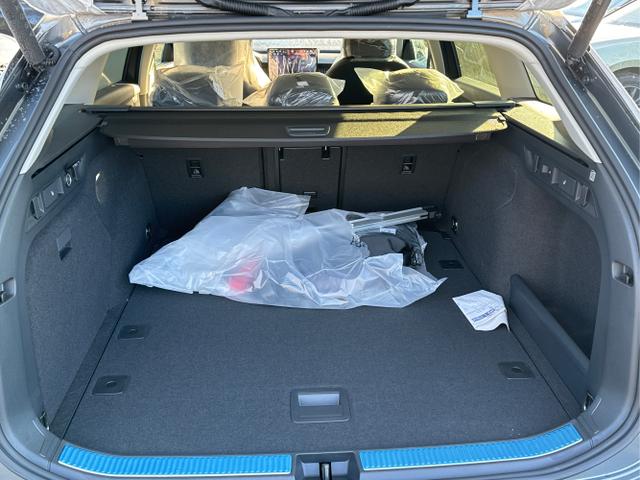 Skoda / Superb Combi / / / / DSG+AHK+NAVI+EL. HECKKL.+SHZ V+H+KAMERA+LED, Beispielbilder