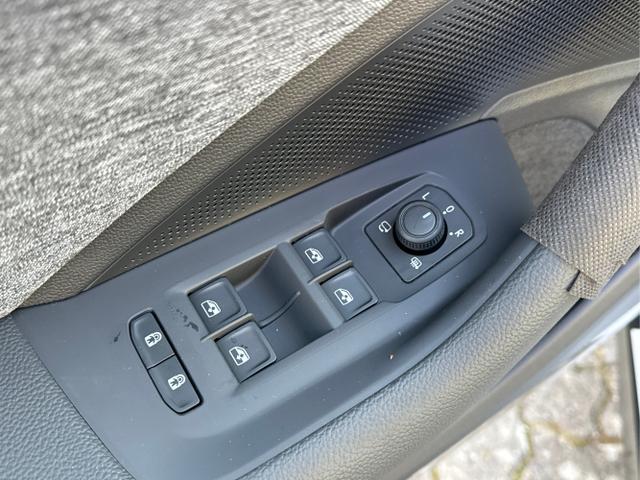 Skoda / Superb Combi / / / / DSG+AHK+NAVI+EL. HECKKL.+SHZ V+H+KAMERA+LED, Beispielbilder