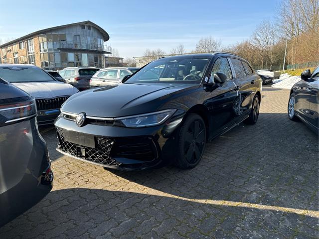 Volkswagen Passat Variant - R-Line 4WD+PANO+AHK+HARMAN+NAVI+HUD+Matrix+ACC