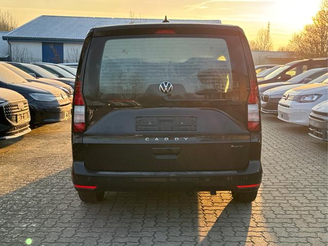 Volkswagen / Caddy Maxi / / / / Caddy Maxi 4x4 +KAMERA+AHK+SHZ+PDC+ LANE ASSIST+ DAB+