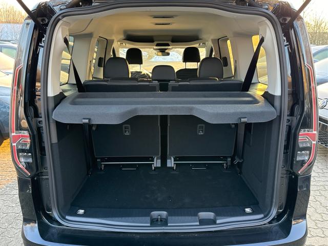 Volkswagen / Caddy Maxi / / / / Caddy Maxi NAVI+AHK+ACC+SHZ+LED+KAMERA+PDC+LANE ASSIST