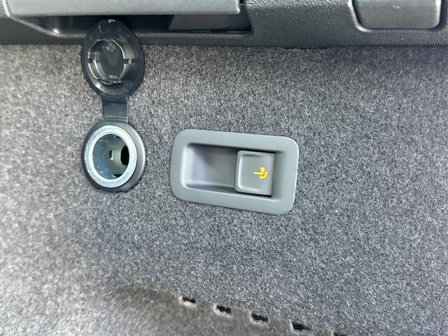 Skoda / Kodiaq / Grau / / / 4x4+PANO+AHK+MATRIX+KAMERA+eHK+19ALU, Beispielbilder