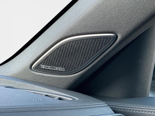 Volkswagen / Passat Variant / Schwarz / / / 4WD+PANO+AHK+HARMAN+NAVI+HUD+Matrix+ACC, Beispielbilder, ggf. teilweise mit Sonderausstattung