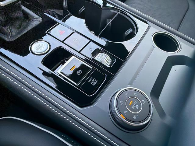 Volkswagen / Touareg / Schwarz / / / 4M+PANO+AHK+20LM+HUD+IQ.-MATRIX-LED, Beispielbilder