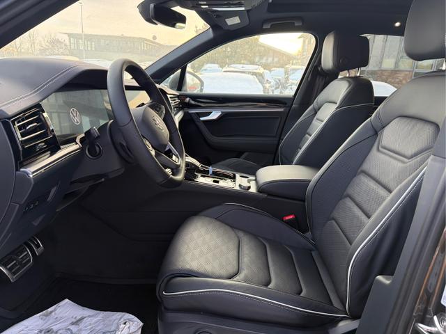 Volkswagen / Touareg / Grau / / / 4M+PANO+AHK+20LM+HUD+IQ.-MATRIX-LED, Beispielbilder