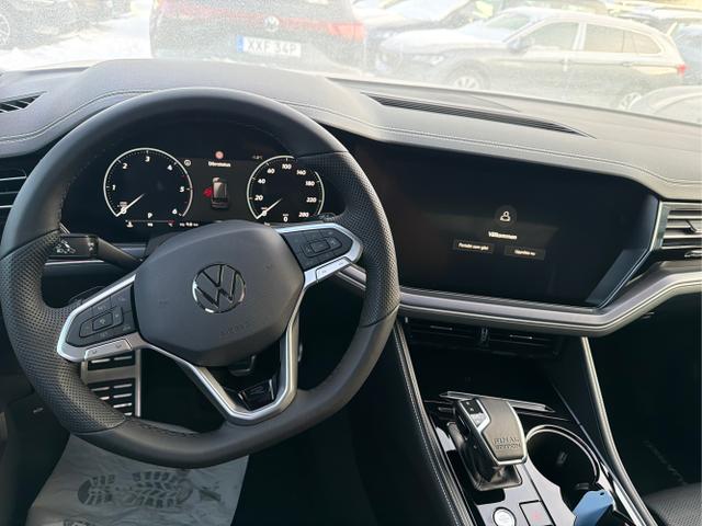 Volkswagen / Touareg / Grau / / / 4M+PANO+AHK+20LM+HUD+IQ.-MATRIX-LED, Beispielbilder