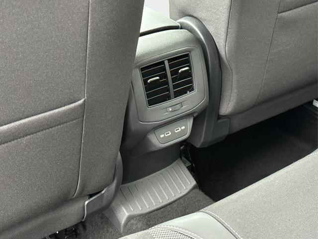 Volkswagen / T-Roc / / / / MATRIX LED+ KAMERA+ EL. HECKKL.+PDC+SHZ, Beispielbilder, ggf. teilweise mit Sonderausstattung