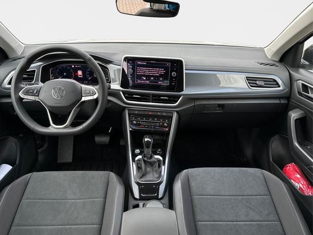 Volkswagen / T-Roc / / / / MATRIX LED+ KAMERA+ EL. HECKKL.+PDC+SHZ, Bild dient zur Illustration und zeigt aufpreispflichtige Sonderausstattung. "Die Herstellergarantie beginnt bei EU-Fahrzeugen bereits bei Auslieferung vom ausl&auml;ndischen Lieferanten und kann um mehr als 14 Tage verk&uuml;rzt sein.