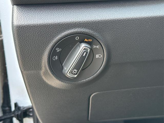 Volkswagen / T-Roc / / / / MATRIX LED+ KAMERA+ EL. HECKKL.+PDC+SHZ, Bild dient zur Illustration und zeigt aufpreispflichtige Sonderausstattung. "Die Herstellergarantie beginnt bei EU-Fahrzeugen bereits bei Auslieferung vom ausl&auml;ndischen Lieferanten und kann um mehr als 14 Tage verk&uuml;rzt sein.