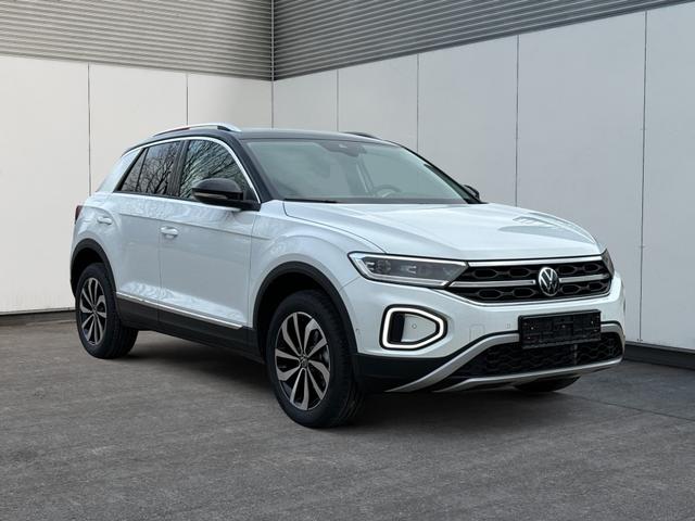 Volkswagen / T-Roc / / / / MATRIX LED+ KAMERA+ EL. HECKKL.+PDC+SHZ, Bild dient zur Illustration und zeigt aufpreispflichtige Sonderausstattung. "Die Herstellergarantie beginnt bei EU-Fahrzeugen bereits bei Auslieferung vom ausl&auml;ndischen Lieferanten und kann um mehr als 14 Tage verk&uuml;rzt sein.