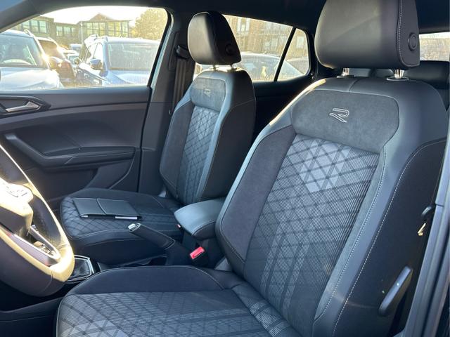 Volkswagen / T-Cross / / / / NAVI+SHZ+MATRIX+ACC+KAMERA+18'' ALU, Beispielbilder