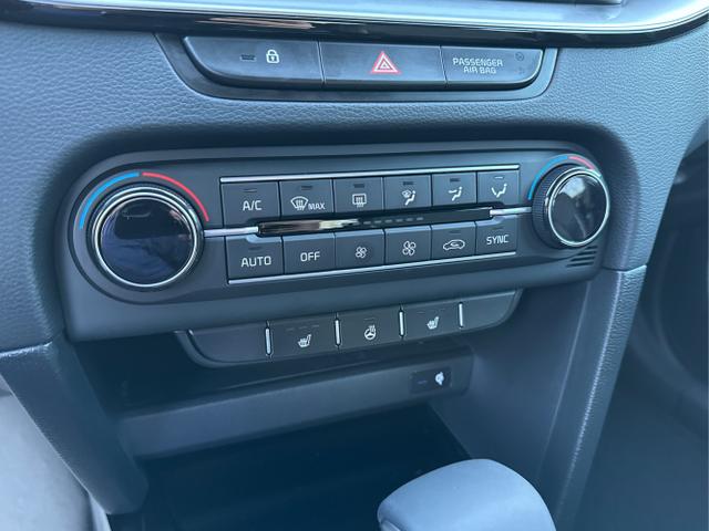 Kia / XCeed / Schwarz / / / (Vision) KLIMA+KAMERA+ACC+NAVI+LED+16 ALU, Beispielbilder