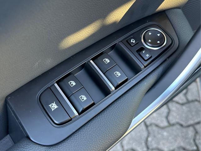 Kia / XCeed / Grau / / / (Vision) KLIMA+KAMERA+ACC+NAVI+LED+16 ALU, Beispielbilder