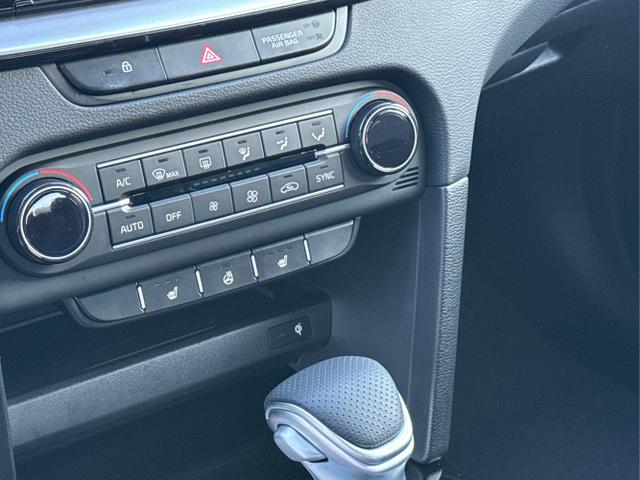 Kia / XCeed / Schwarz / / / ACC+SHZ+eHK+KAMERA+NAVI+LED+18 ALU, Beispielbilder