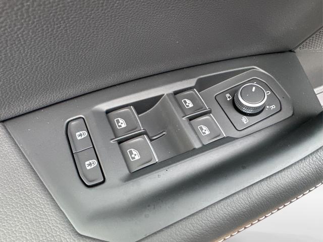 Volkswagen / Touareg / / / / , Beispielbilder, ggf. teilweise mit Sonderausstattung