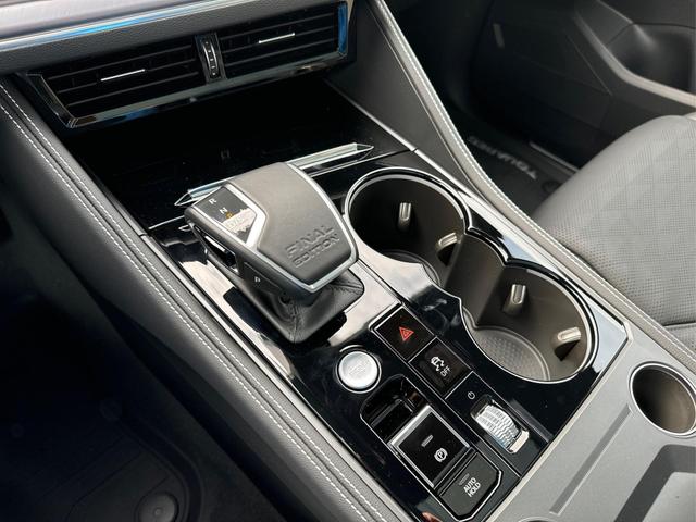 Volkswagen / Touareg / / / / , Beispielbilder, ggf. teilweise mit Sonderausstattung