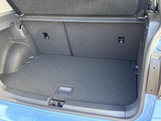 Volkswagen / T-Cross / / / / (Life+) SHZ+KAMERA+APP+KLIMA+LED+17'' ALU, Beispielbilder