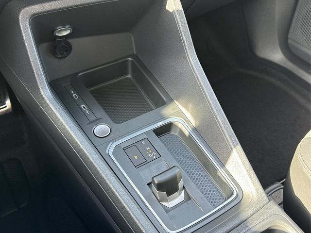 Volkswagen / Caddy Maxi / / / / Caddy Maxi NAVI+AHK+SHZ+LED+ KAMERA+PDC+ LANE ASSIST