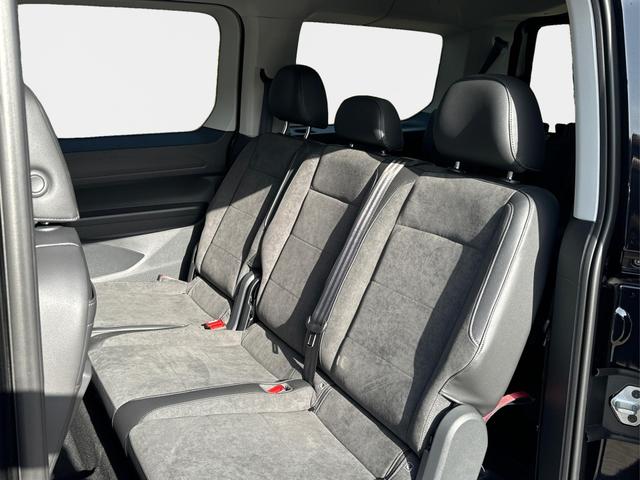 Volkswagen / Caddy Maxi / / / / Caddy Maxi NAVI+AHK+SHZ+LED+ KAMERA+PDC+ LANE ASSIST