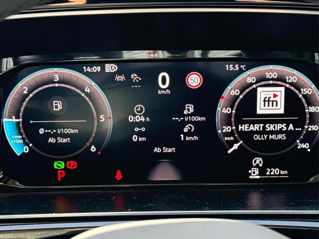 Volkswagen / Caddy Maxi / / / / Caddy Maxi NAVI+AHK+SHZ+LED+ KAMERA+PDC+ LANE ASSIST