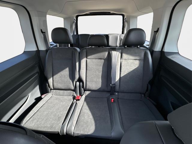 Volkswagen / Caddy Maxi / / / / Caddy Maxi NAVI+AHK+SHZ+LED+ KAMERA+PDC+ LANE ASSIST