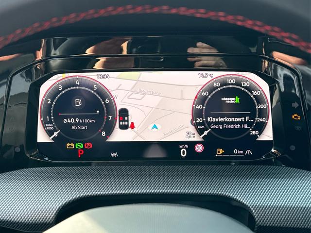 Volkswagen / Golf / / / / PANO+MATRIX+HUD+HARMAN+NAVI+360 KAMERA+19 LM, Beispielbilder