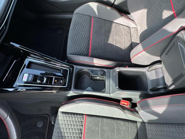 Volkswagen / Golf / / / / PANO+MATRIX+HUD+HARMAN+NAVI+360 KAMERA+19 LM, Beispielbilder