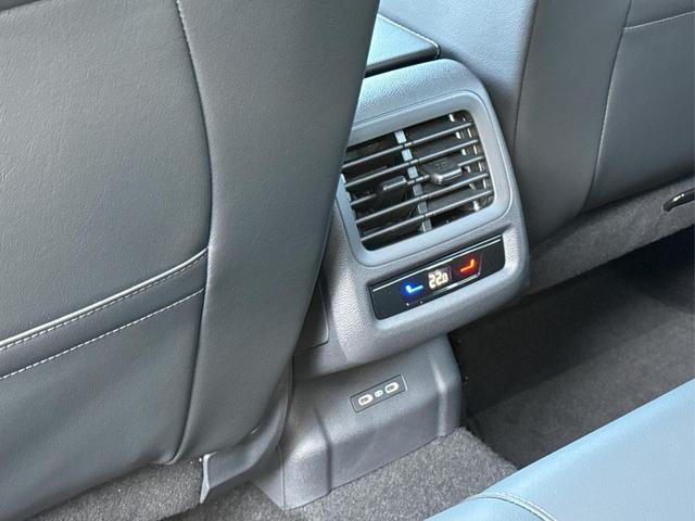 Volkswagen / T-Roc / / / / AHK+BLACK STYLE+ACC+KAMERA+eHK+SHZ+18LM+LED PLUS, Beispielbilder