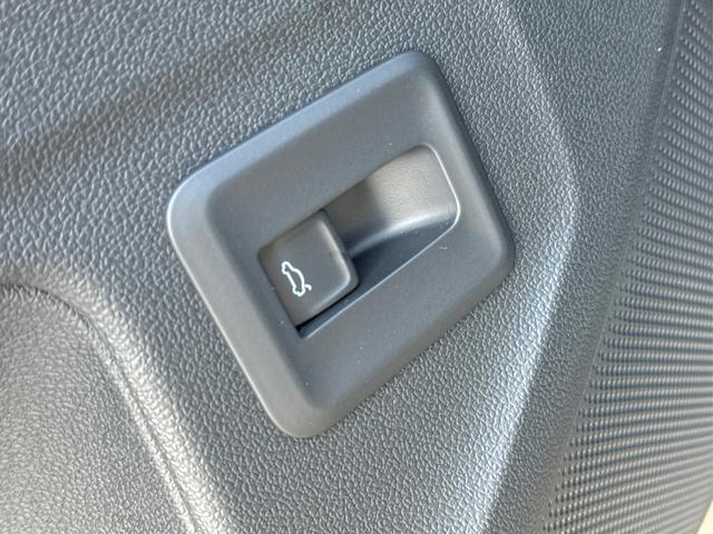 Volkswagen / T-Roc / / / / AHK+BLACK STYLE+ACC+KAMERA+eHK+SHZ+18LM+LED PLUS, Beispielbilder