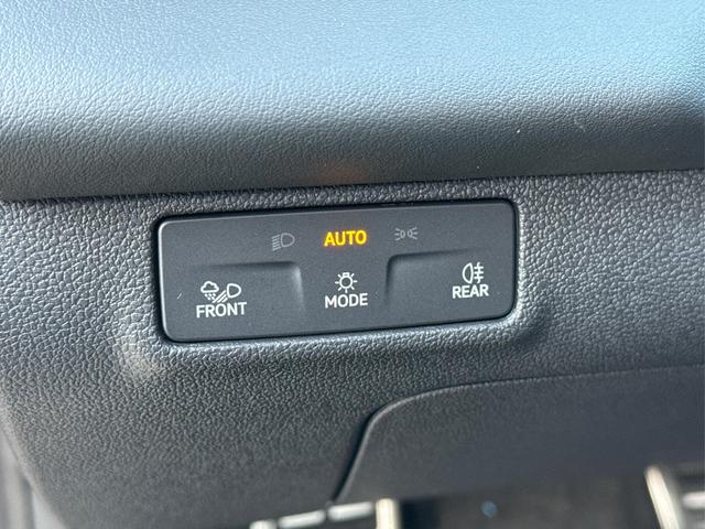 Volkswagen / T-Roc / / / / AHK+BLACK STYLE+ACC+KAMERA+eHK+SHZ+18LM+LED PLUS, Beispielbilder