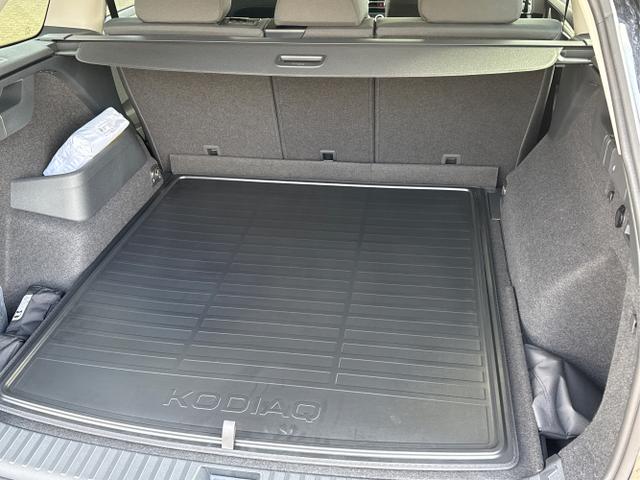 Skoda / Kodiaq / Schwarz / / / 4x4+AHK+MATRIX-LED+KAMERA+EL.HECKKL.+PDC, Beispielbilder
