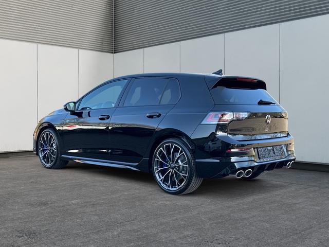 Volkswagen / Golf / Schwarz / / / 4x4+PANO+MATRIX+HUD+HARMAN+NAVI+360 KAMERA+19LM, Beispielbilder, ggf. teilweise mit Sonderausstattung