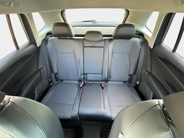 Volkswagen / Tiguan / Grau / / / (Life+) AHK+LED+ACC+KAMERA+el.HECKKL.+SHZ+18ALU