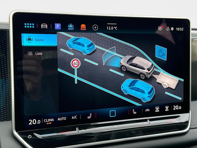 Volkswagen / Tiguan / Schwarz / / / (Life+) AHK+LED+ACC+KAMERA+el.HECKKL.+SHZ+18ALU