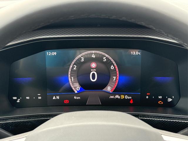 Volkswagen / T-Cross / / / / (Life+) SHZ+KAMERA+APP+KLIMA+LED+17'' ALU