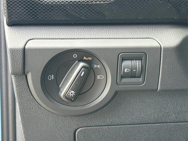 Volkswagen / T-Cross / / / / (Life+) SHZ+KAMERA+APP+KLIMA+LED+17'' ALU