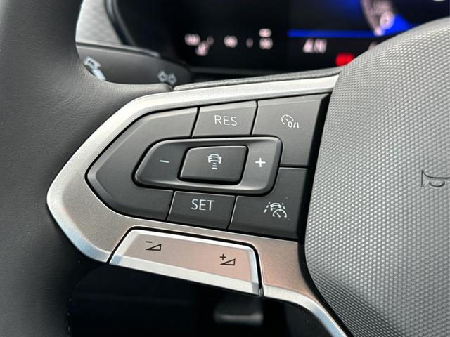 Volkswagen / T-Cross / / / / (Life+) SHZ+KAMERA+APP+KLIMA+LED+17'' ALU