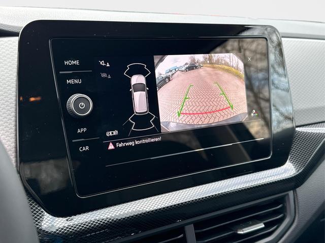Volkswagen / T-Cross / / / / (Life+) SHZ+KAMERA+APP+KLIMA+LED+17'' ALU