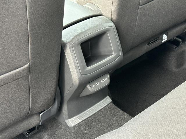 Volkswagen / T-Cross / / / / (Life+) SHZ+KAMERA+APP+KLIMA+LED+17'' ALU