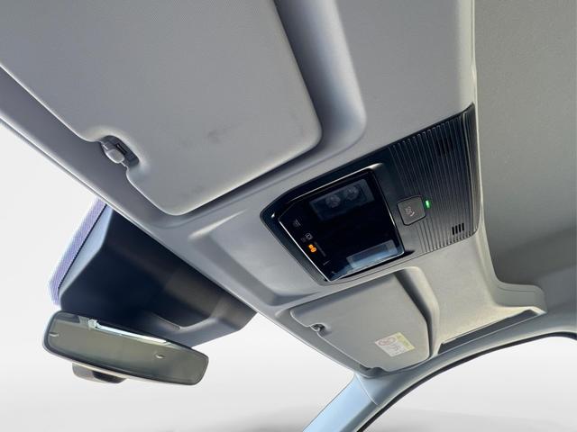 Volkswagen / Caddy / / / / K&Uuml;CHE+KAMERA+PDC+ACC+WINTERPAKET