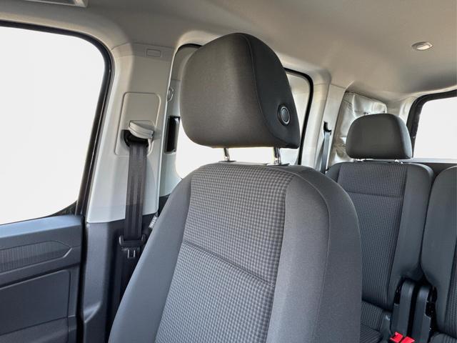 Volkswagen / Caddy / / / / K&Uuml;CHE+KAMERA+PDC+ACC+WINTERPAKET