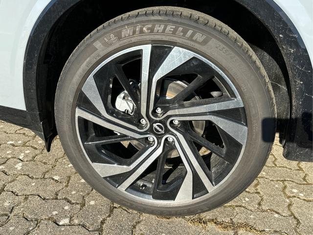 Nissan / Qashqai / Grau / / / PANO+360&deg;KAMERA+PDC+EL.HECKKL. , Beispielbilder