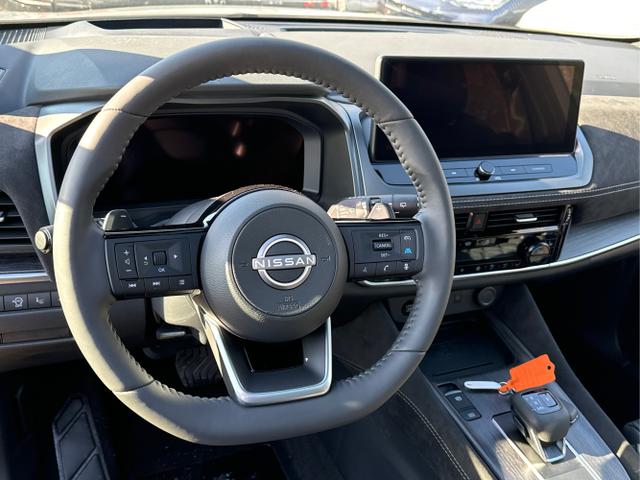 Nissan / Qashqai / Grau / / / PANO+360&deg;KAMERA+PDC+EL.HECKKL. , Beispielbilder