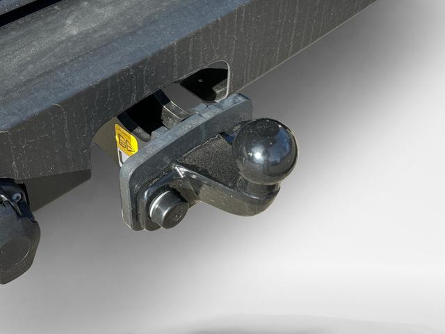 Volkswagen / T7 Caravelle / / / / LR+9 Sitze+AHK+KLIMAAUT.+KAMERA+PDC+LED