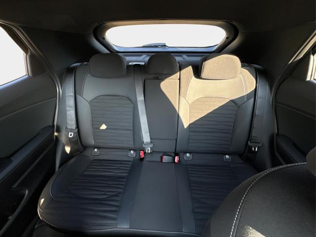 Kia / XCeed / Schwarz / / / ACC+SHZ+eHK+KAMERA+NAVI+LED+18 ALU