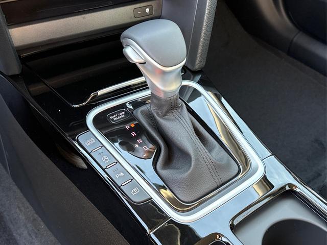 Kia / XCeed / Grau / / / (Vision) SHZ+KAMERA+ACC+NAVI+LED+16 ALU, Beispielbilder, ggf. teilweise mit Sonderausstattung