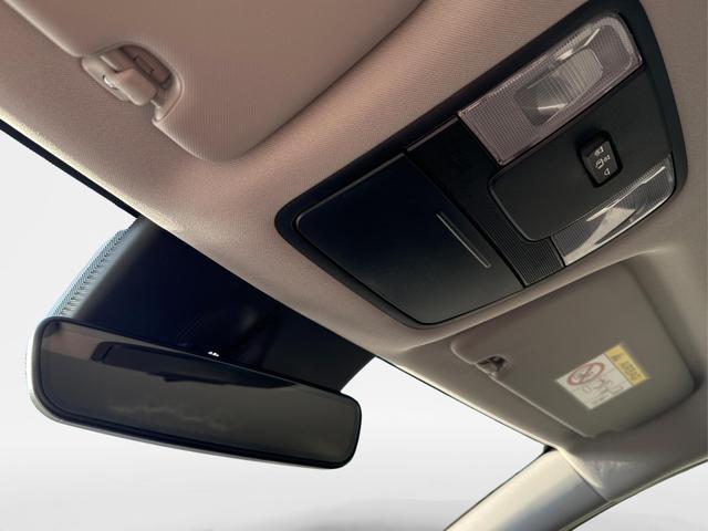 Kia / XCeed / Grau / / / (Vision) SHZ+KAMERA+ACC+NAVI+LED+16 ALU, Beispielbilder, ggf. teilweise mit Sonderausstattung