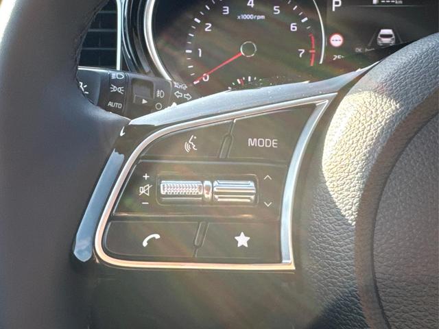 Kia / XCeed / Schwarz / / / (Vision) SHZ+KAMERA+ACC+NAVI+LED+16 ALU, Beispielbilder, ggf. teilweise mit Sonderausstattung