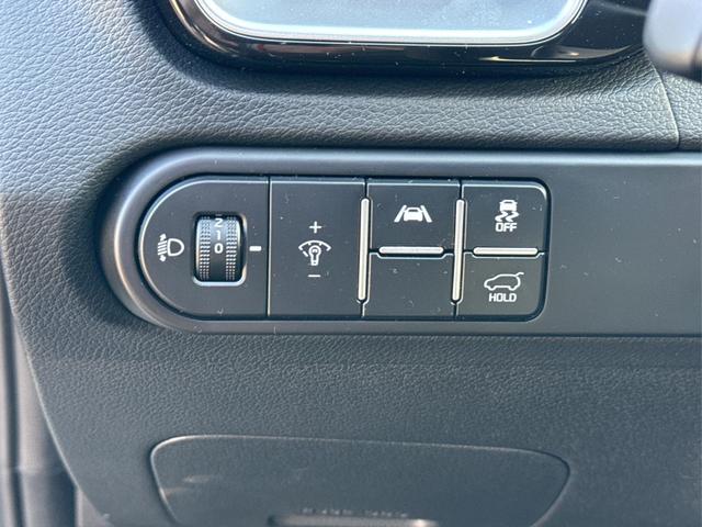 Kia / XCeed / Grau / / / ACC+SHZ+eHK+KAMERA+NAVI+LED+18 ALU, Beispielbilder, ggf. teilweise mit Sonderausstattung