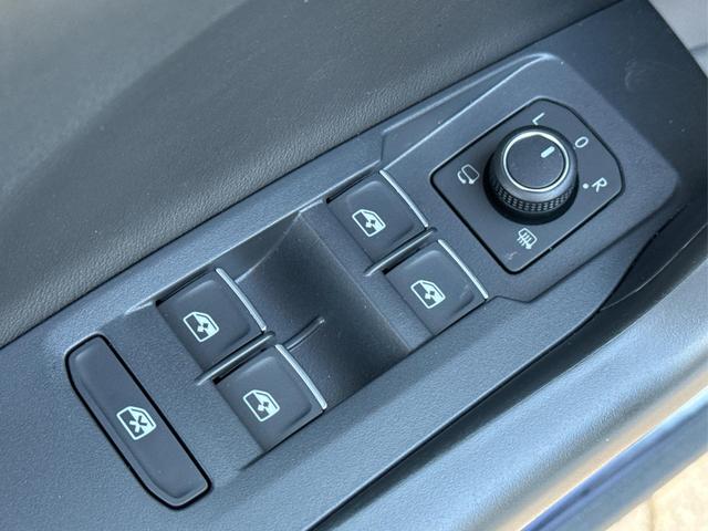 Volkswagen / T-Cross / / / / NAVI+SHZ+MATRIX+ACC+KAMERA+18'' ALU, Beispielbilder, ggf. teilweise mit Sonderausstattung